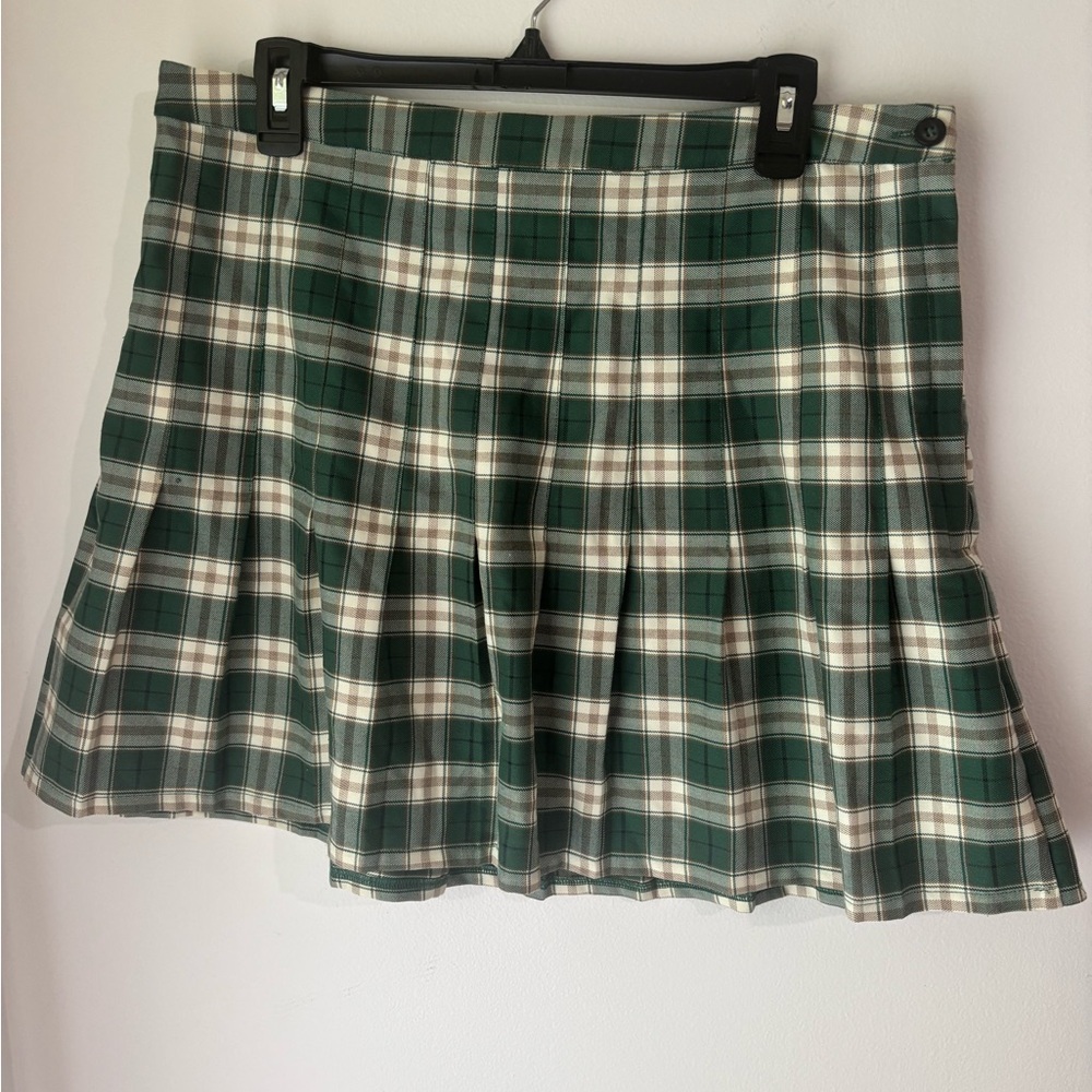 Urban Outfitters Green Plaid Women's Skirt - Picture 2 of 4